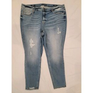 VIGOSS jeans: Thompson Tomboy, Classic Fit Distressed Women's plus 22